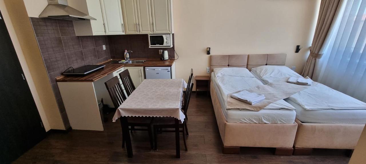 Elite Pension Štúrovo Екстериор снимка